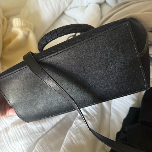 Loewe Black Leather Tote Bag with Structured Design - Picture 6 of 8